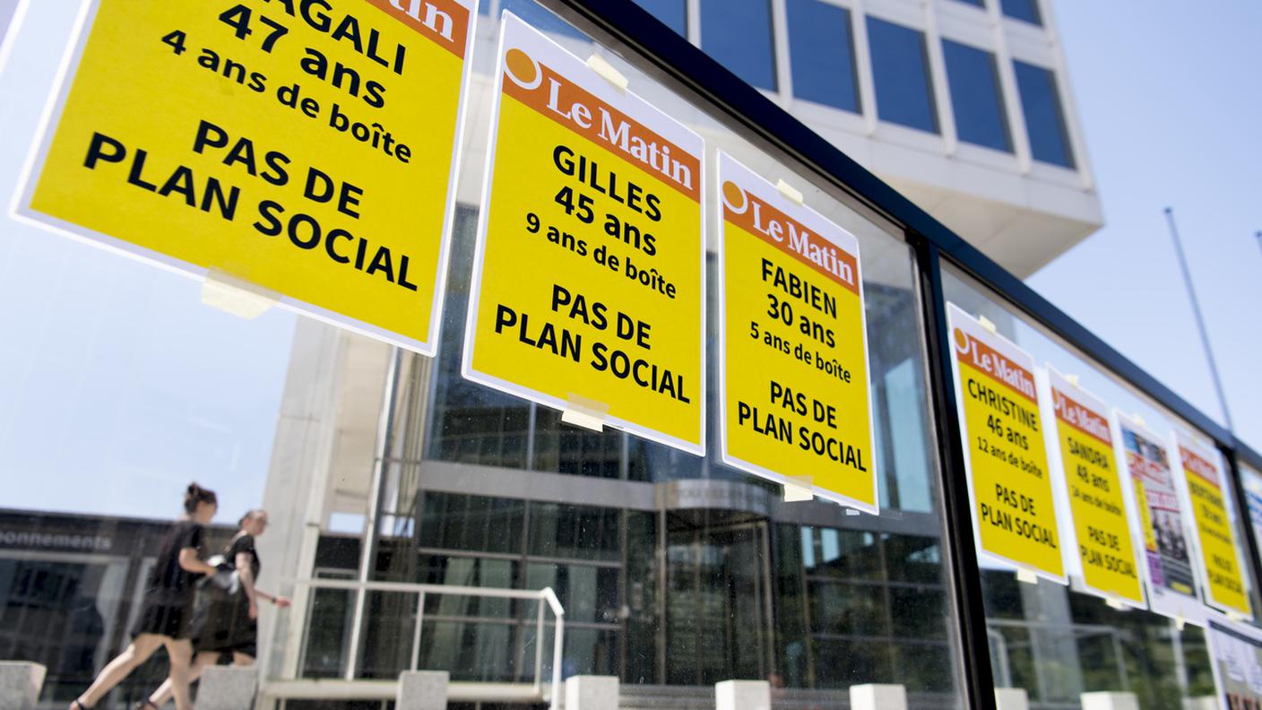 La protesta di due mesi fa: quella dei collaboratori allontanati è stata un'attesa lunga più di un anno