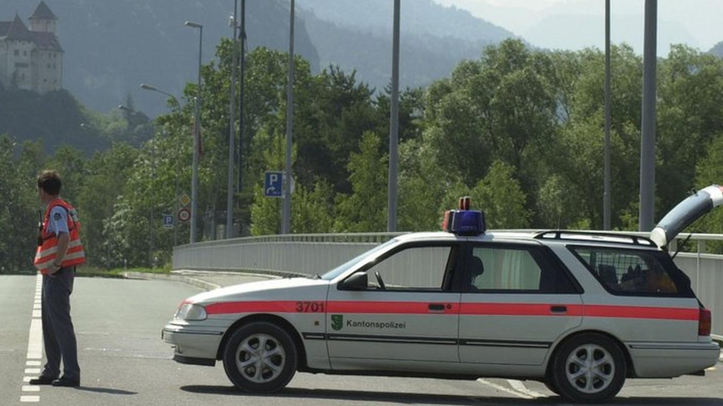 polizia sg ky.JPG