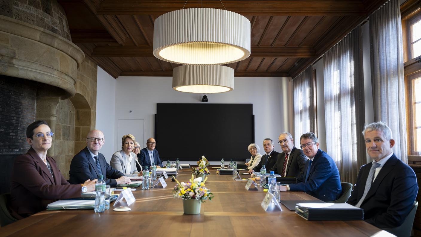 Il Consiglio federale in una seduta "extra muros" a Neuchâtel