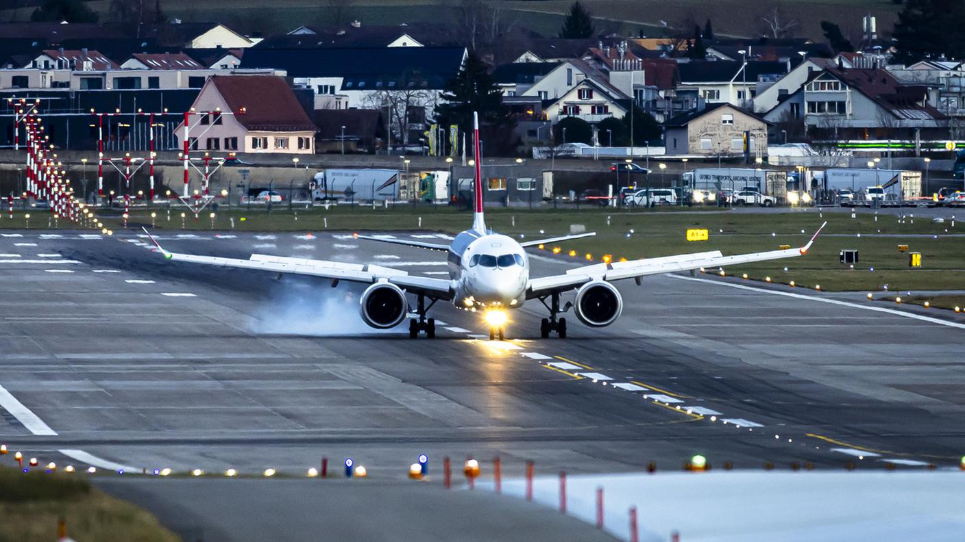 Traffico aereo allo scalo di Zurigo