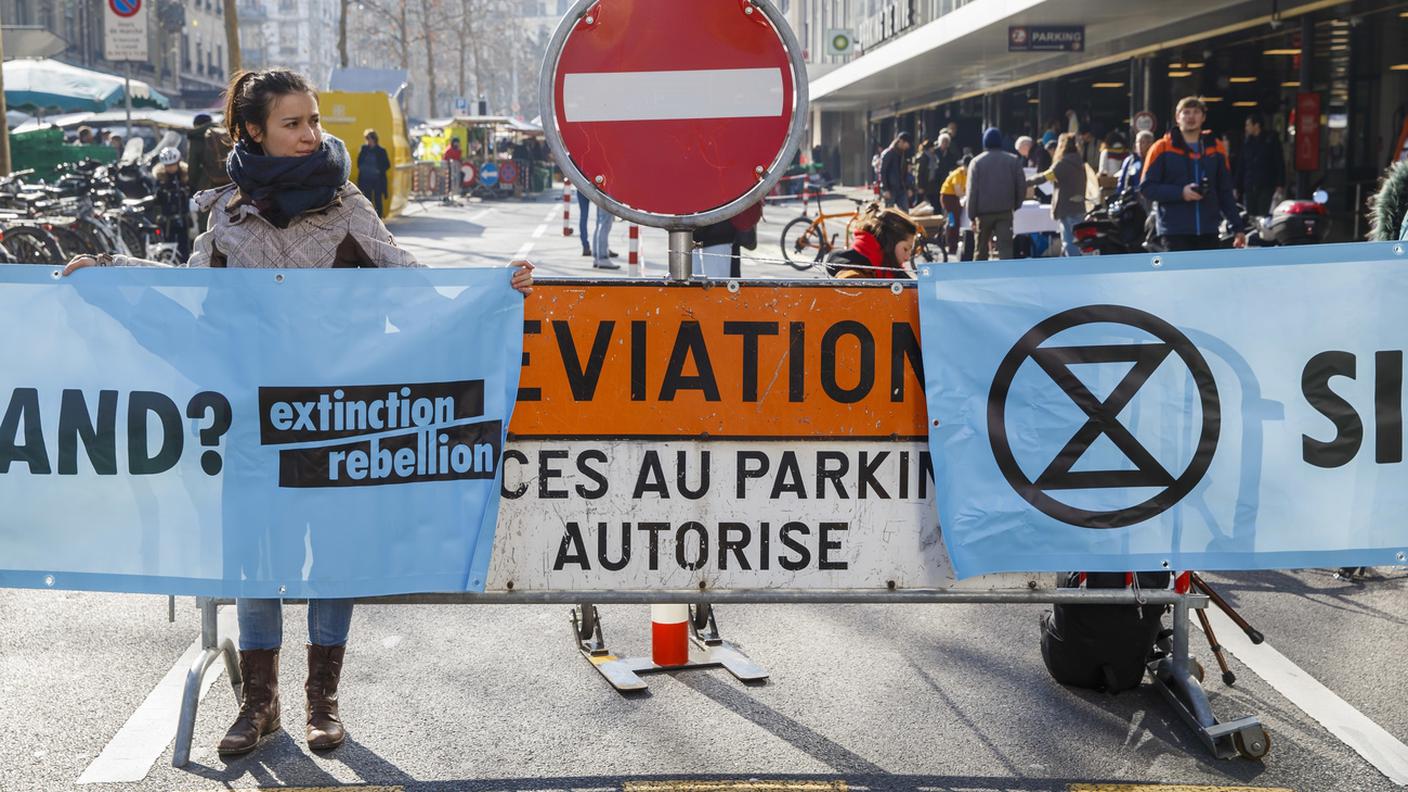 Il parcheggio di Ginevra è rimasto bloccato dai manifestanti per circa un'ora