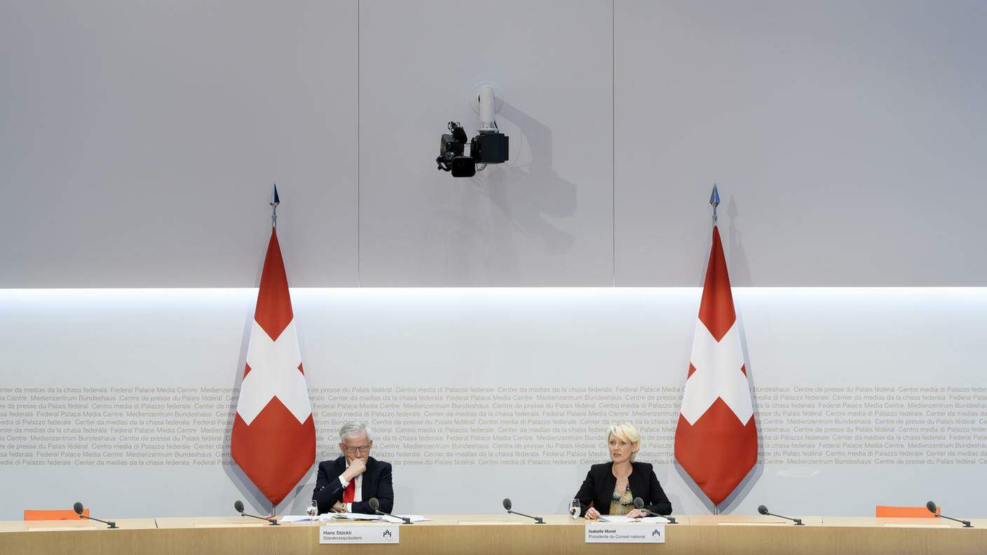 I presidenti delle due Camere, Isabelle Moret e Hans Stöckli, qui in conferenza stampa a Berna lo scorso mese