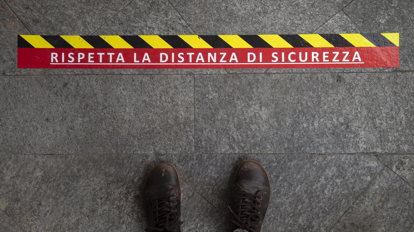 Rispetta la distanza di sicurezza