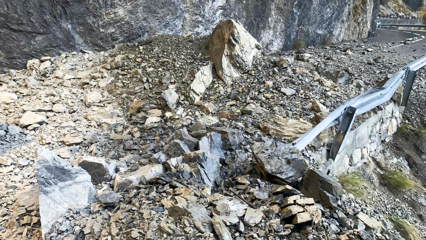 L'immagine ritrae una frana avvenuta nel novembre 2024, sempre nella Val d’Anniviers 