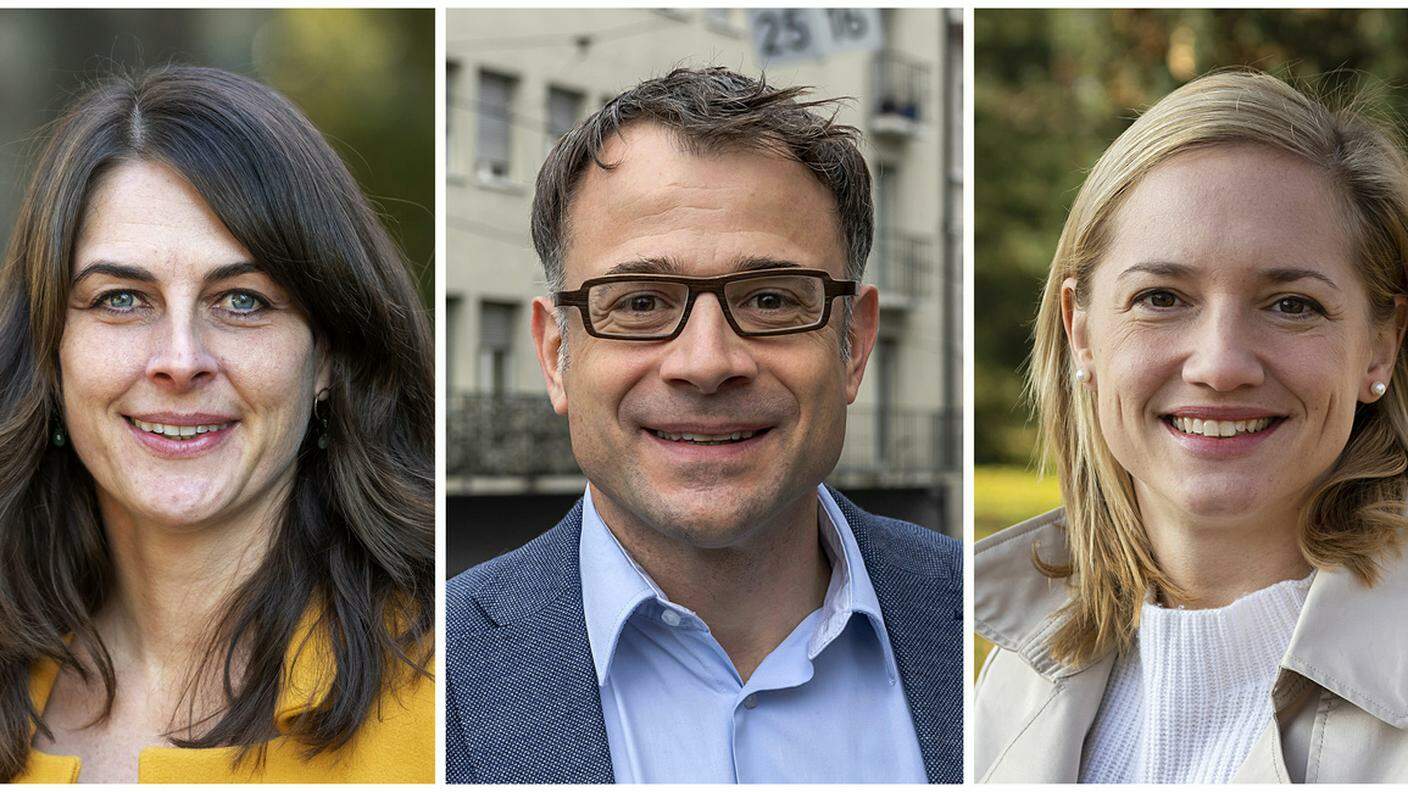 I tre nuovi ministri cantonali, designati dopo il voto odierno di ballottaggio: da sinistra a destra Stephanie Eymann (LDP), Kaspar Sutter (PS) ed Esther Keller (Verdi liberali)