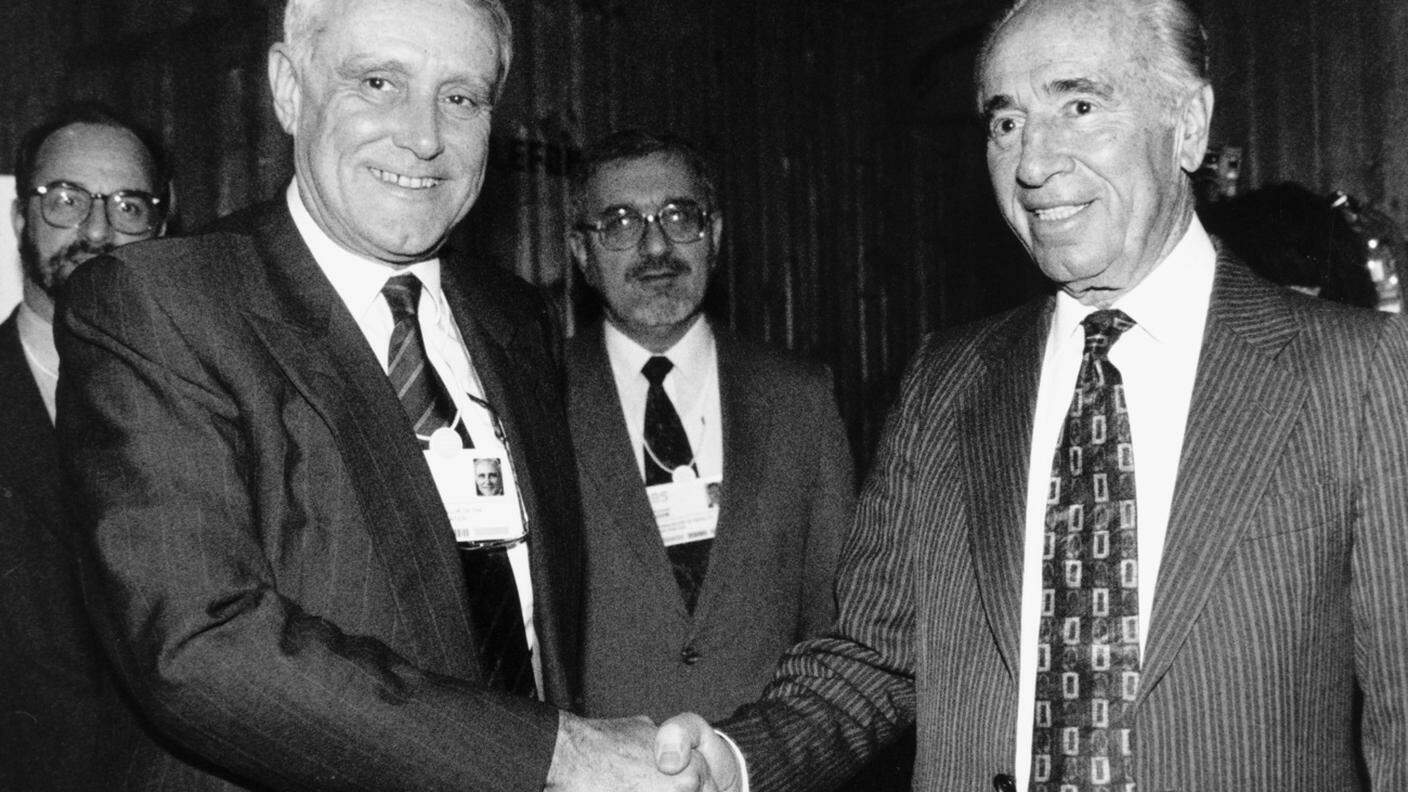 Con Shimon Peres nel 1995