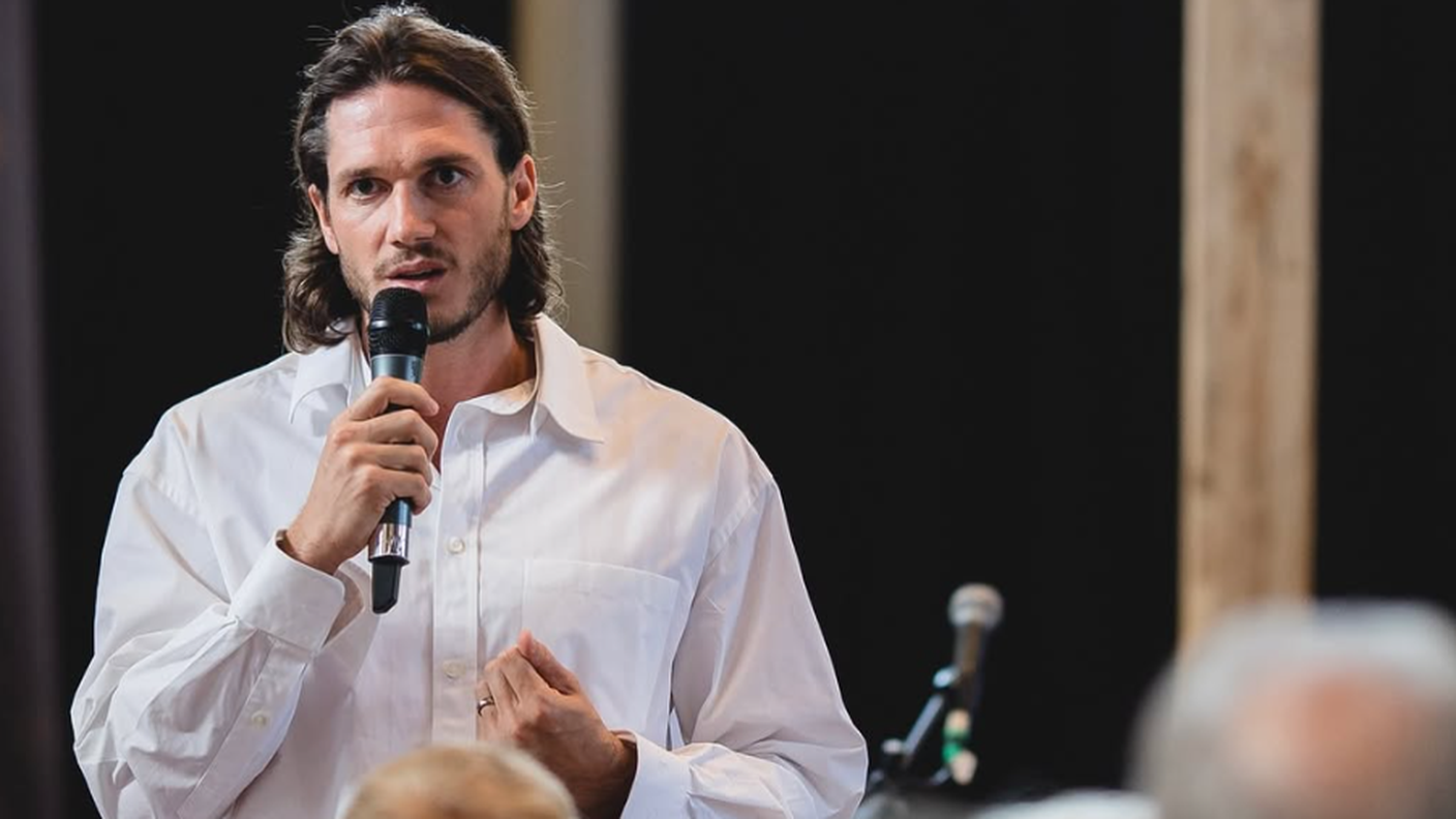 L'influencer religioso svizzero Miro Wittwer