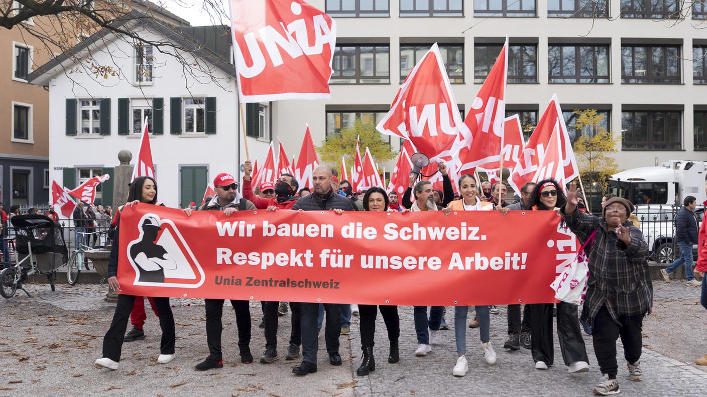 I lavoratori chiedono orari di lavoro compatibili con la vita familiare, una pausa retribuita per la colazione e un’adeguata retribuzione del tempo di trasferta