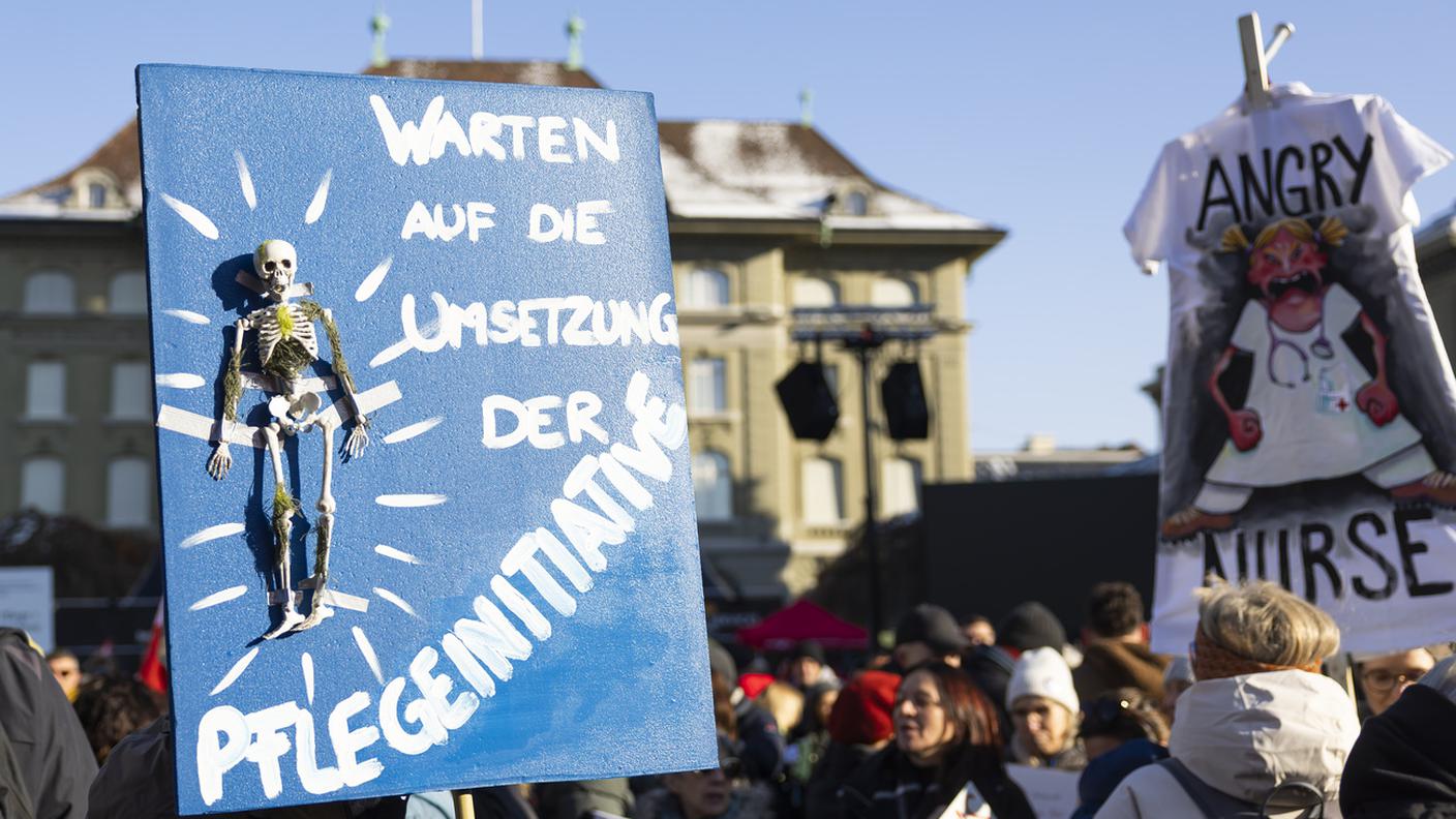 Il personale della sanità ha alzato la voce a Berna