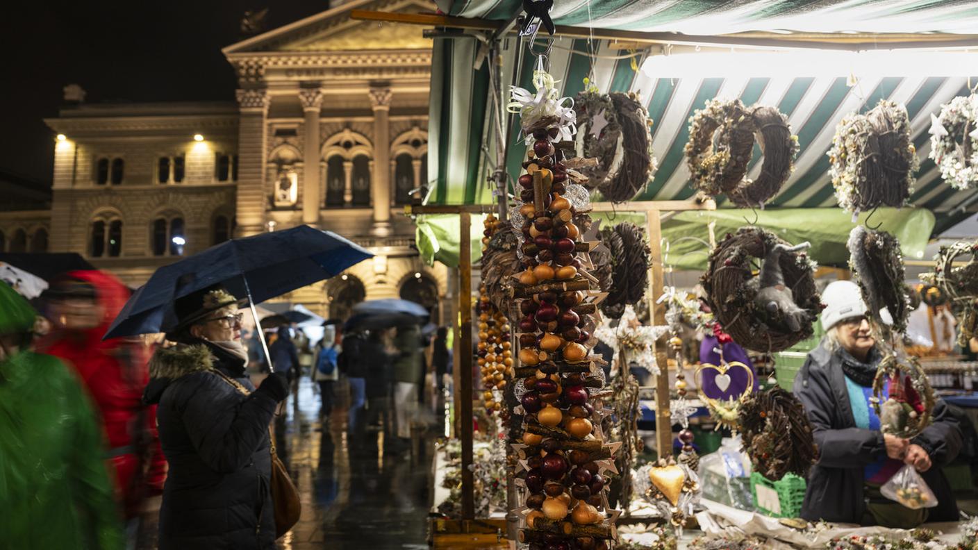 La pioggia non ferma lo Zibelemärit