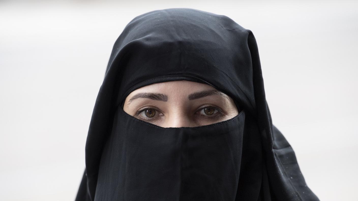 Nella foto, un "niqab"