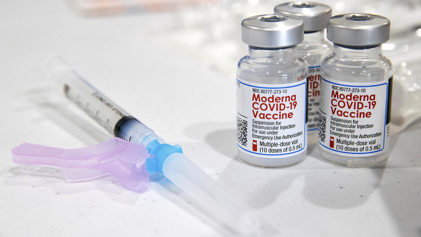 Per ora in Svizzera sono disponobili sono due vaccini: Pfizer e Moderna