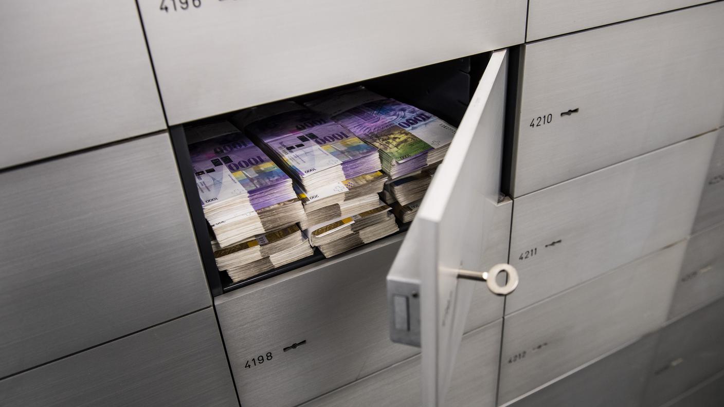 L’indagine ha riguardato i settori dei derivati sui tassi d’interesse, delle operazioni sulle valute e del commercio di metalli preziosi