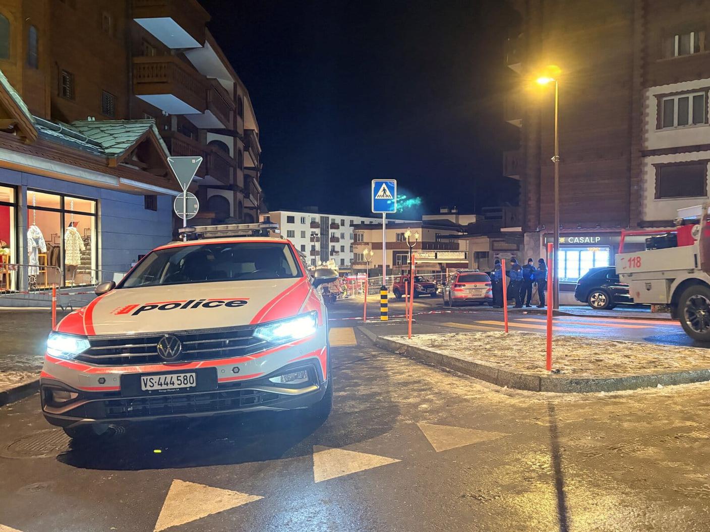 L'accesso alla zona della tragedia bloccato dalla polizia