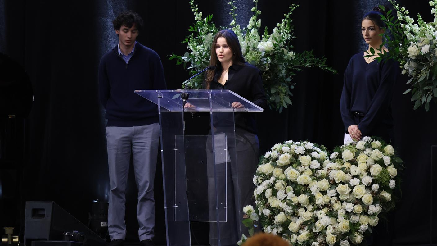 I tre giovani testimoni della tragedia durante la lettura del loro messaggio di speranza