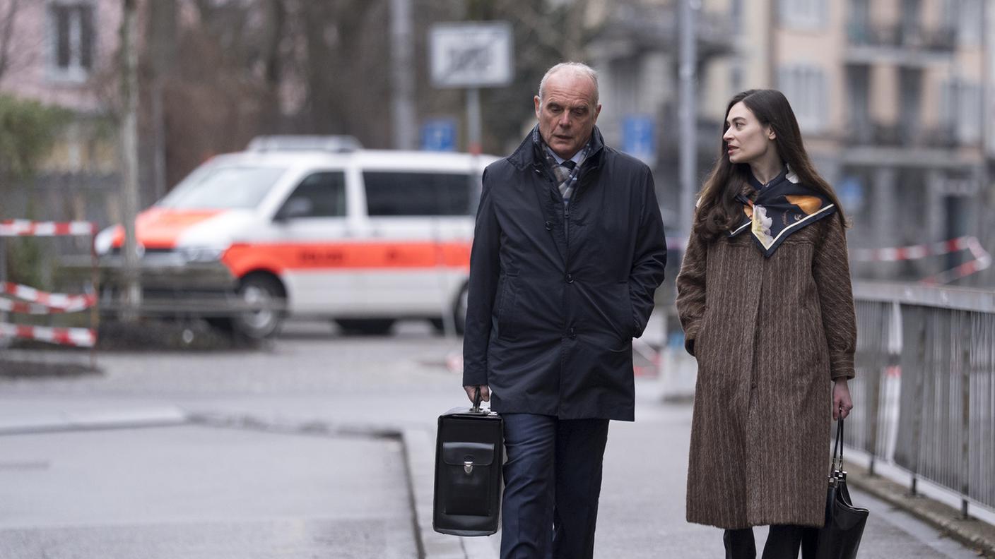 Sanija Ameti con il suo legale