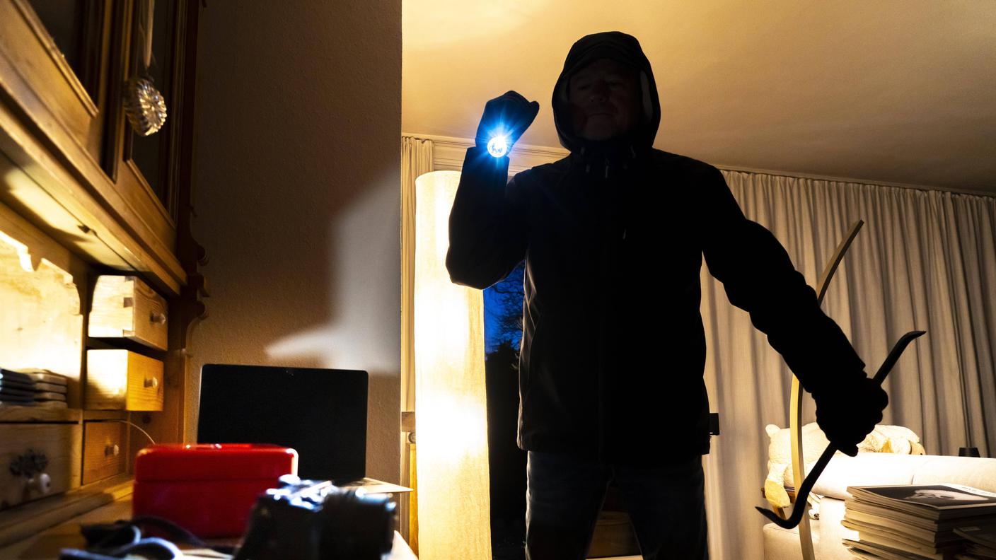 I ladri avrebbero messo a segno 161 colpi