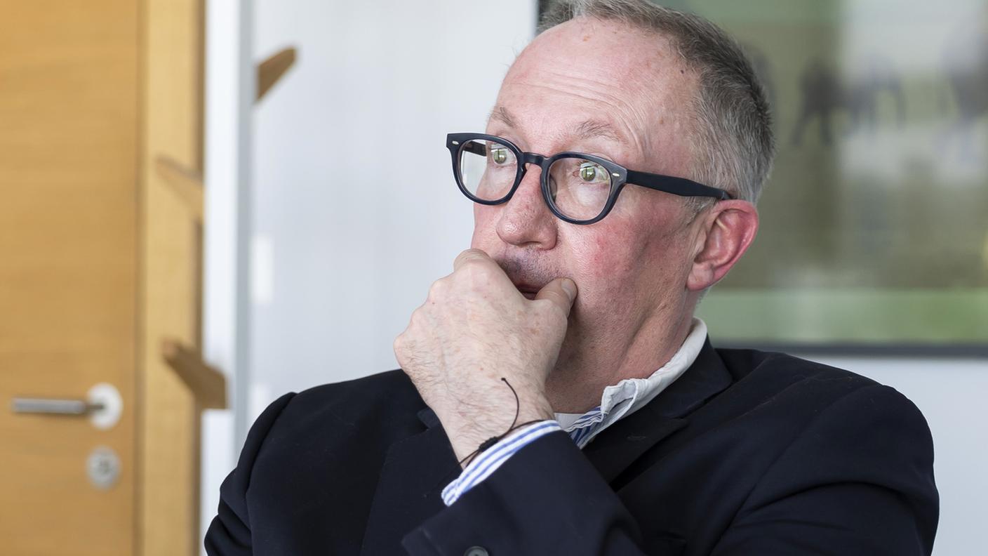 Nicolas Féraud afferma di non essere a conoscenza  e non commenta