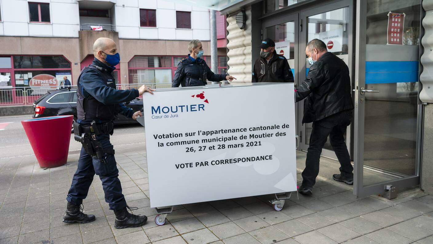 La polizia bernese ha controllato il trasferimento dei voti per corrispondenza