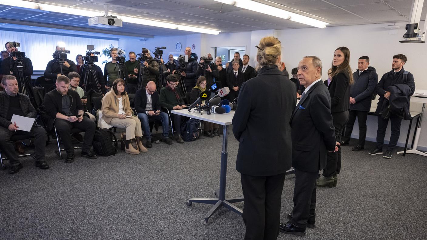 Beatrice Pilloud e Francesco Lo Voi Chief parlando ai media dell'incontro odierno tra Svizzera e Italia