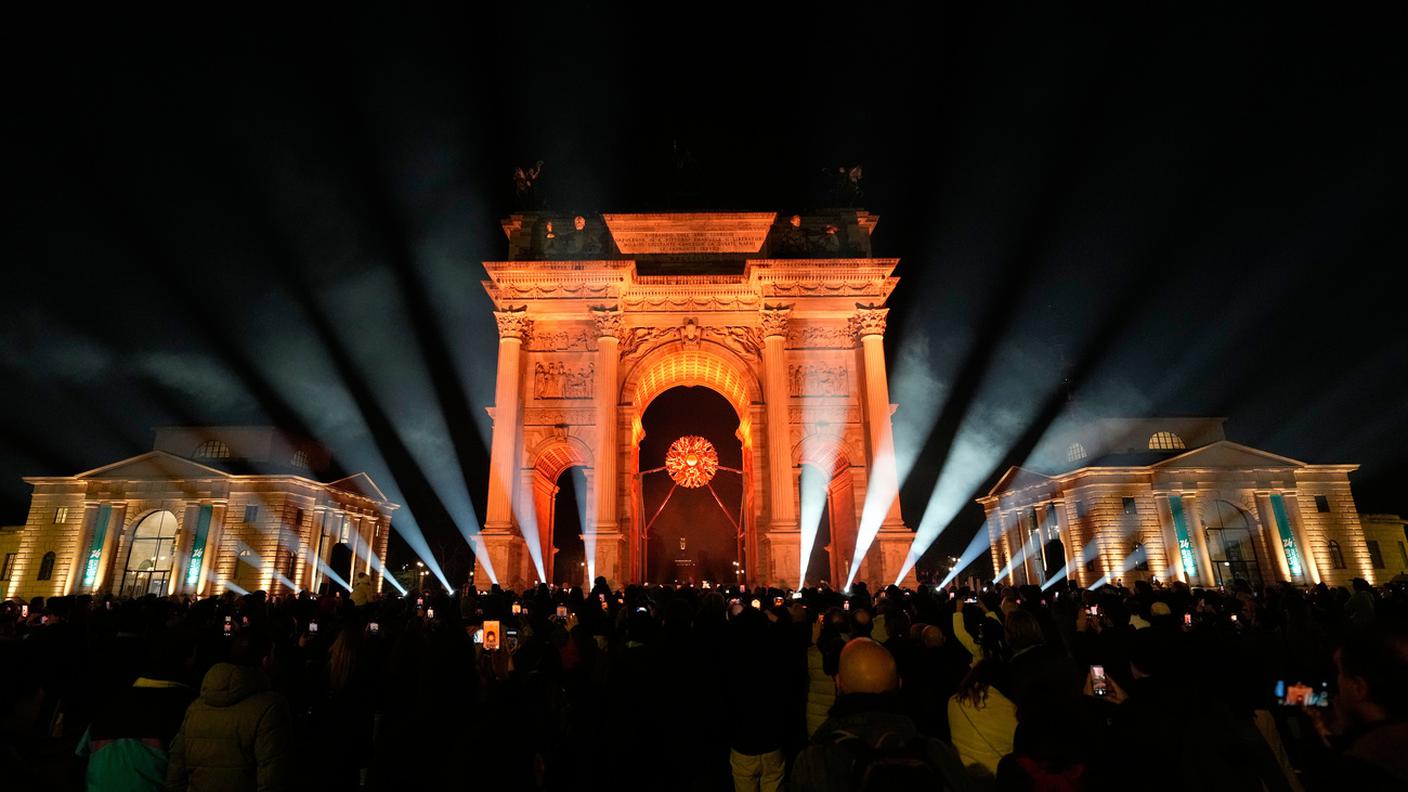 La cerimonia di chiusura dei Giochi olimpici a Milano