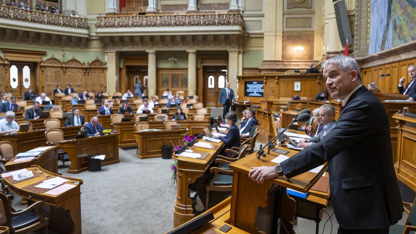 Un intervento del consigliere Beat Jans al Nazionale