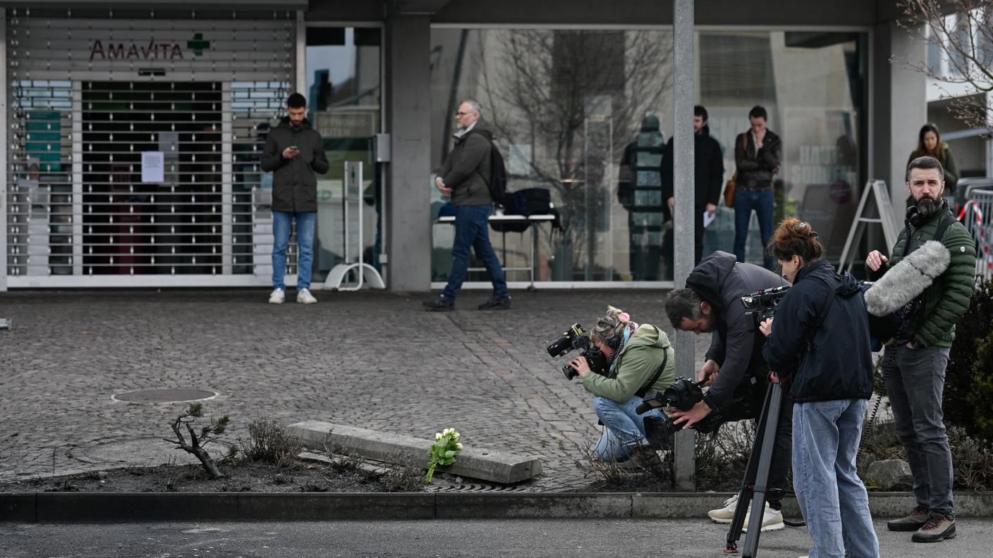 I media sul luogo della tragedia a Kerzers