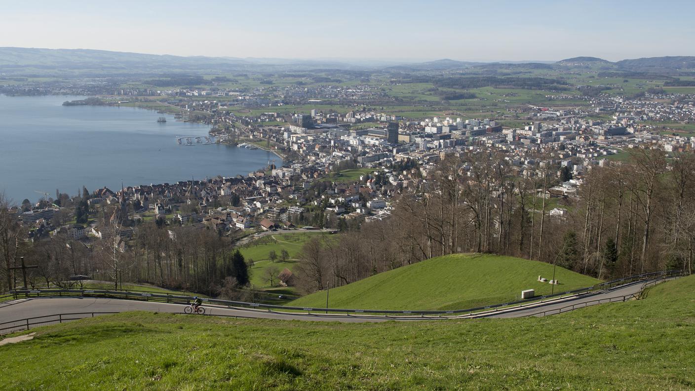 Una veduta della città di Zugo e dei suoi dintorni