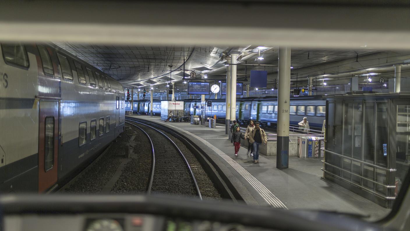 locomotiva barna stazione 16.06.2013 ky.JPG