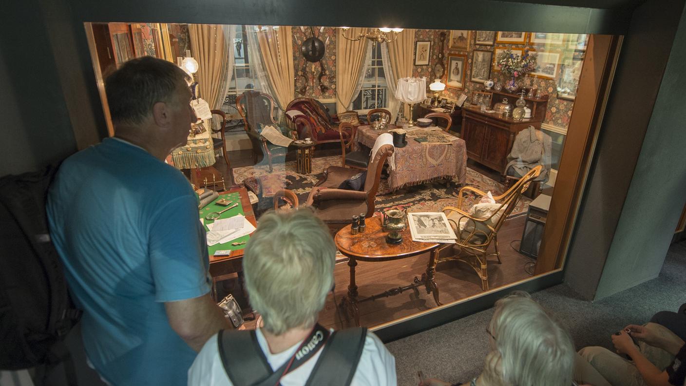 La ricostruzione del salotto di Holmes e Watson in Baker Street 221B si trova allo Sherlock Holmes Museum di Meiringen