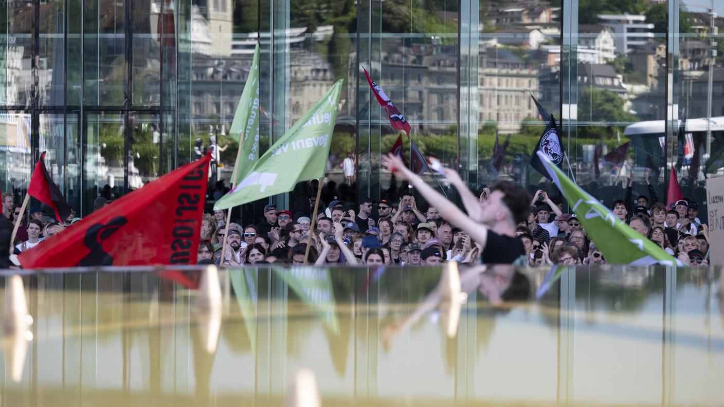 La contromanifestazione sull'Europaplatz