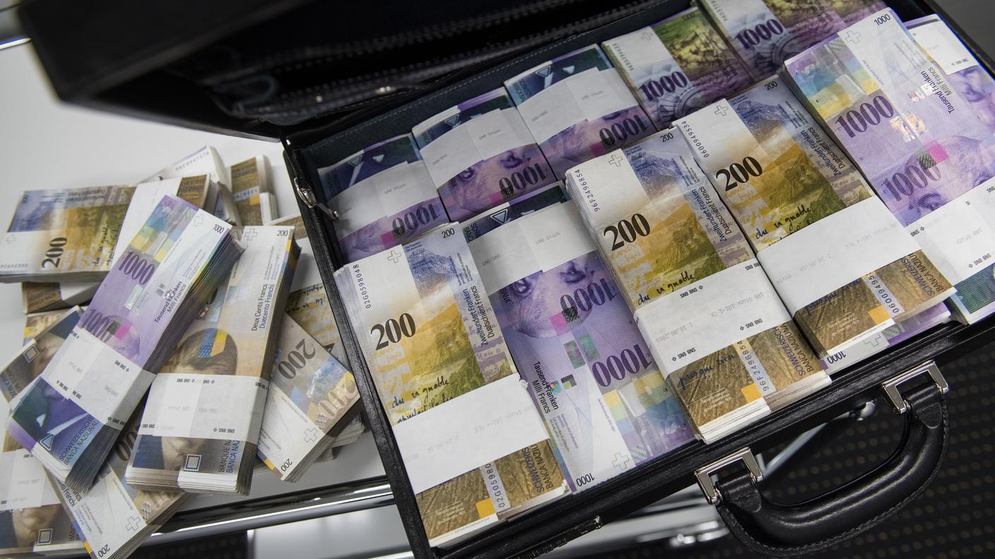 Compito difficile in Svizzera per gli inquirenti: la Confederazione è il paradiso del contante