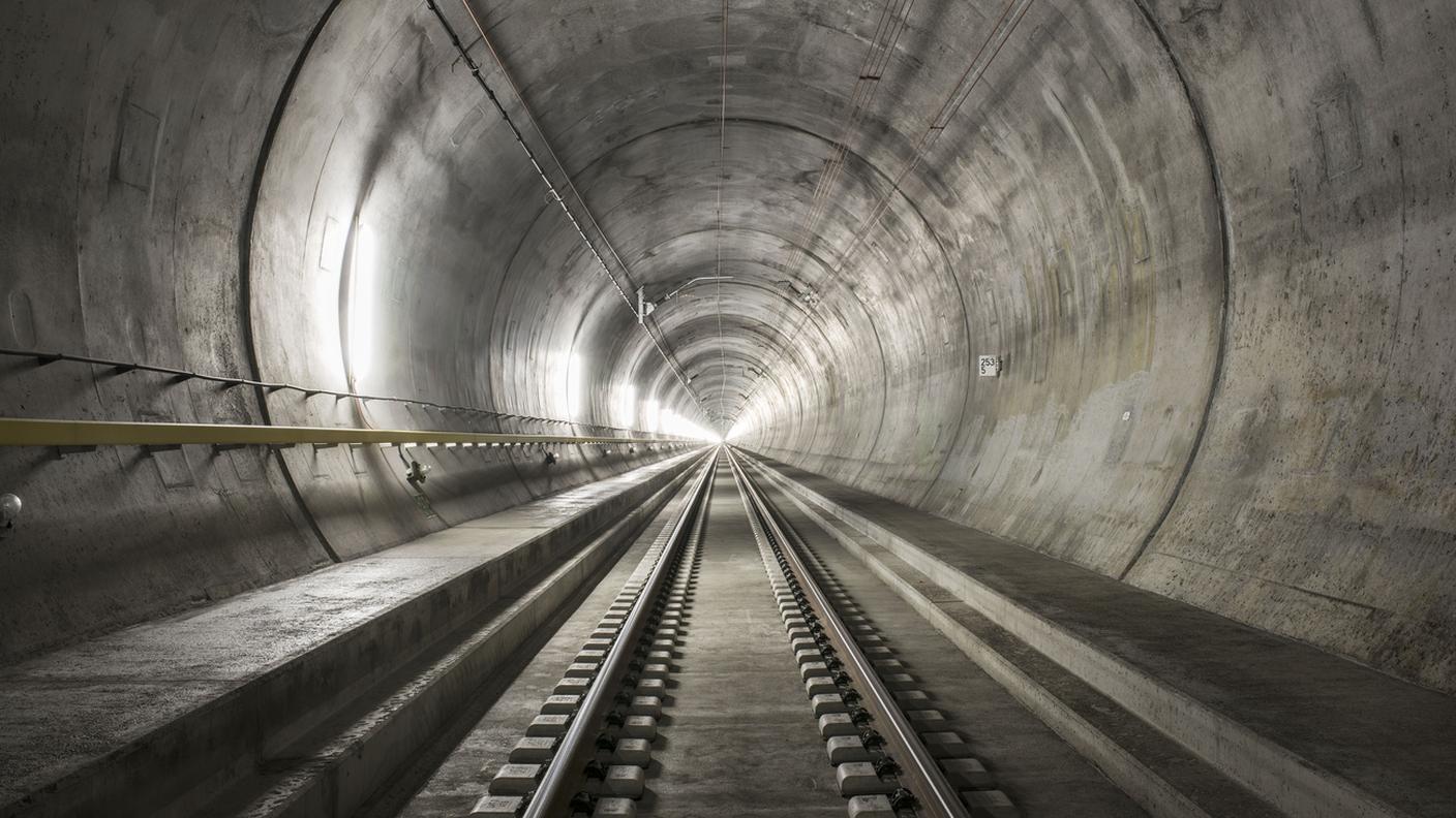 Dentro la galleria di base del San Gottardo