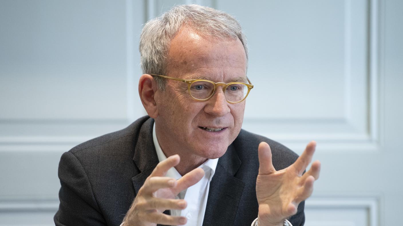 Mr. Dati  Adrian Lobsiger