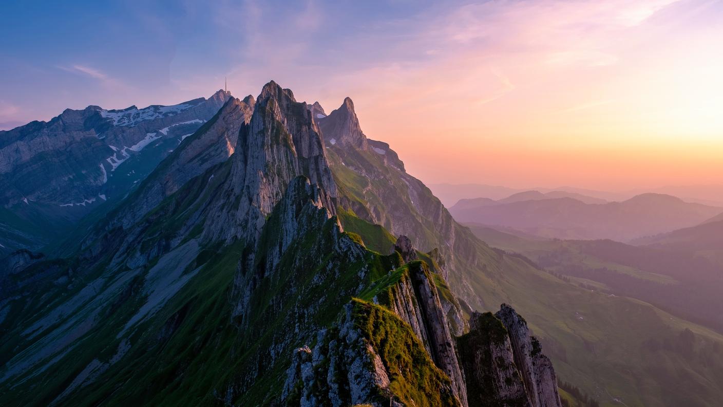 In Svizzera, sopra i limite del bosco, il campeggio è generalmente tollerato. Alpstein, Alpi Appenzellesi