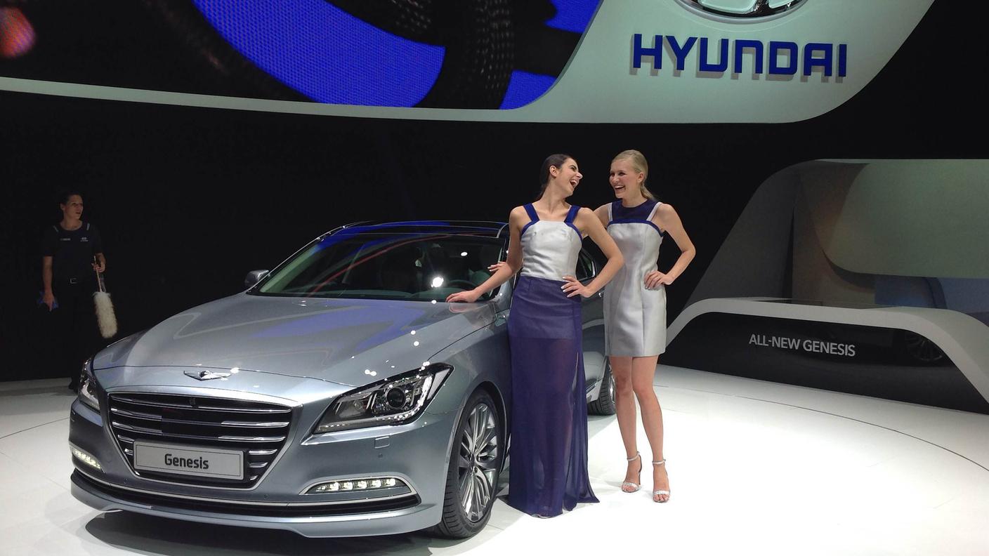 civi Hyundai Genesis.jpg