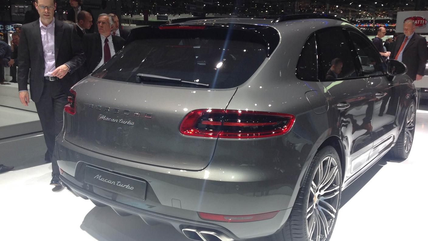 civi Porsche Macan Turbo.jpg