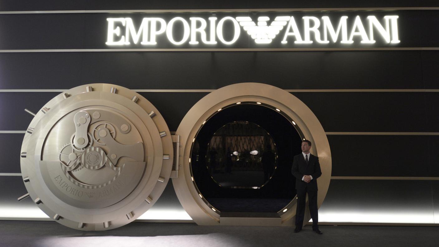 baselworld 10 armani ky.JPG