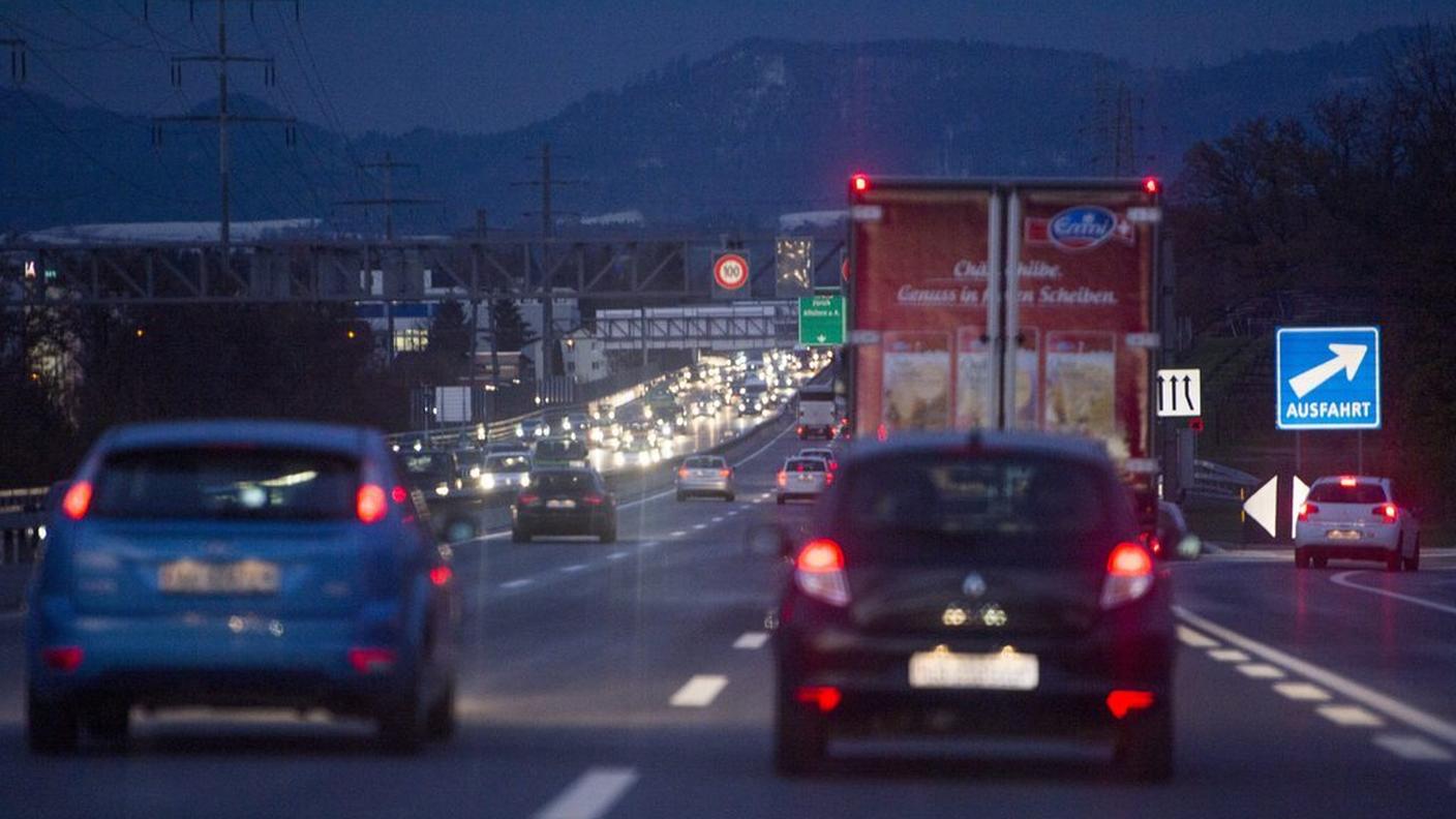 autostrada notte ky.JPG