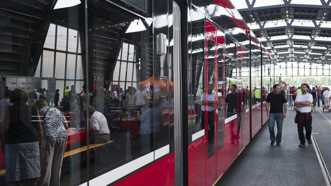 Uno dei tram in servizio a Berna
