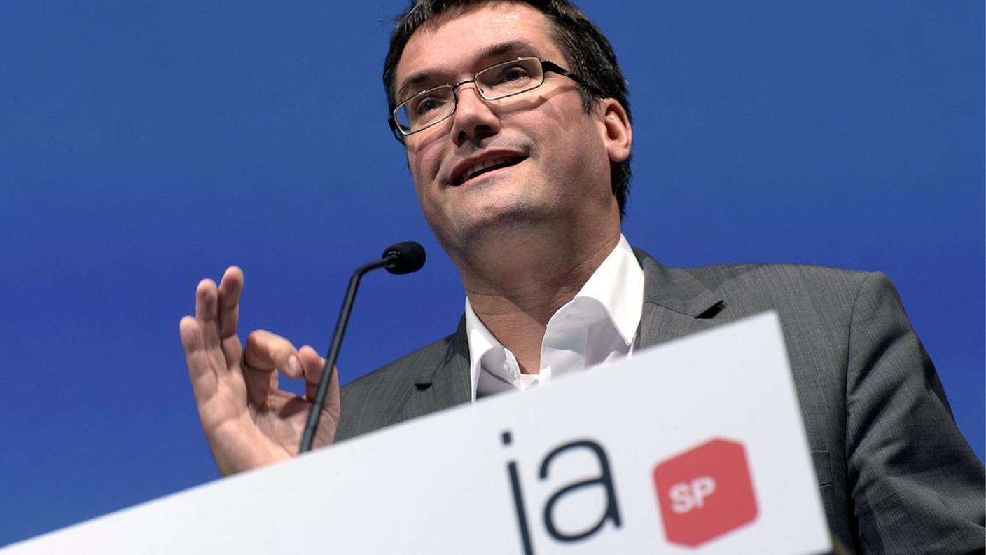 Christian Levrat: "Il popolo deve poter scegliere tra l'applicazione dell'iniziativa e la sicurezza della via bilaterale"