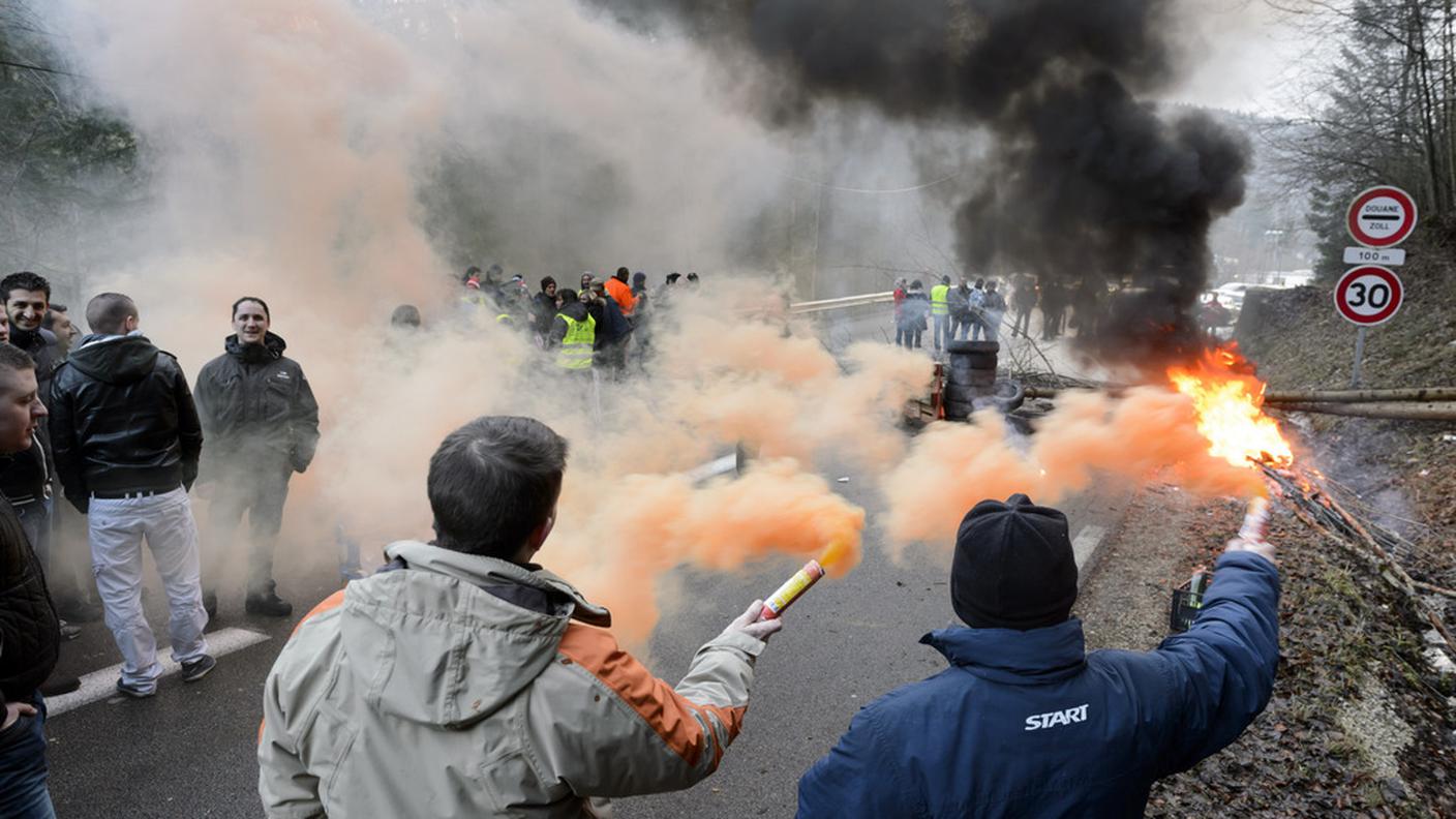4 protesta frontalieri romandia 10 1 14 ky.JPG