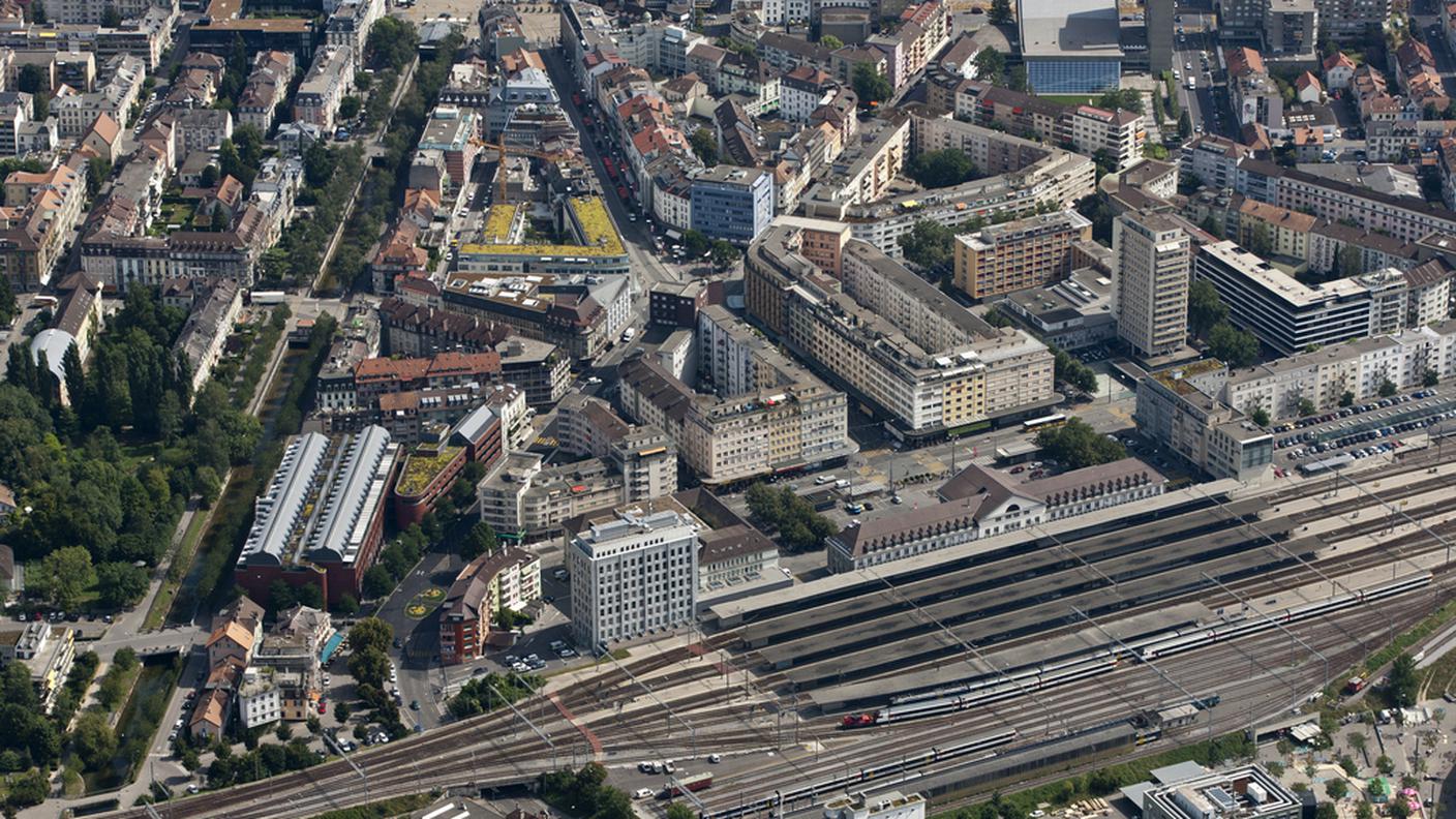 Bienne Stazione Ky.JPG