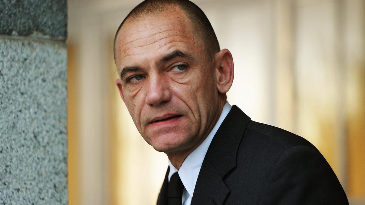 Thomas Fingerhuth legale horgen ky.JPG