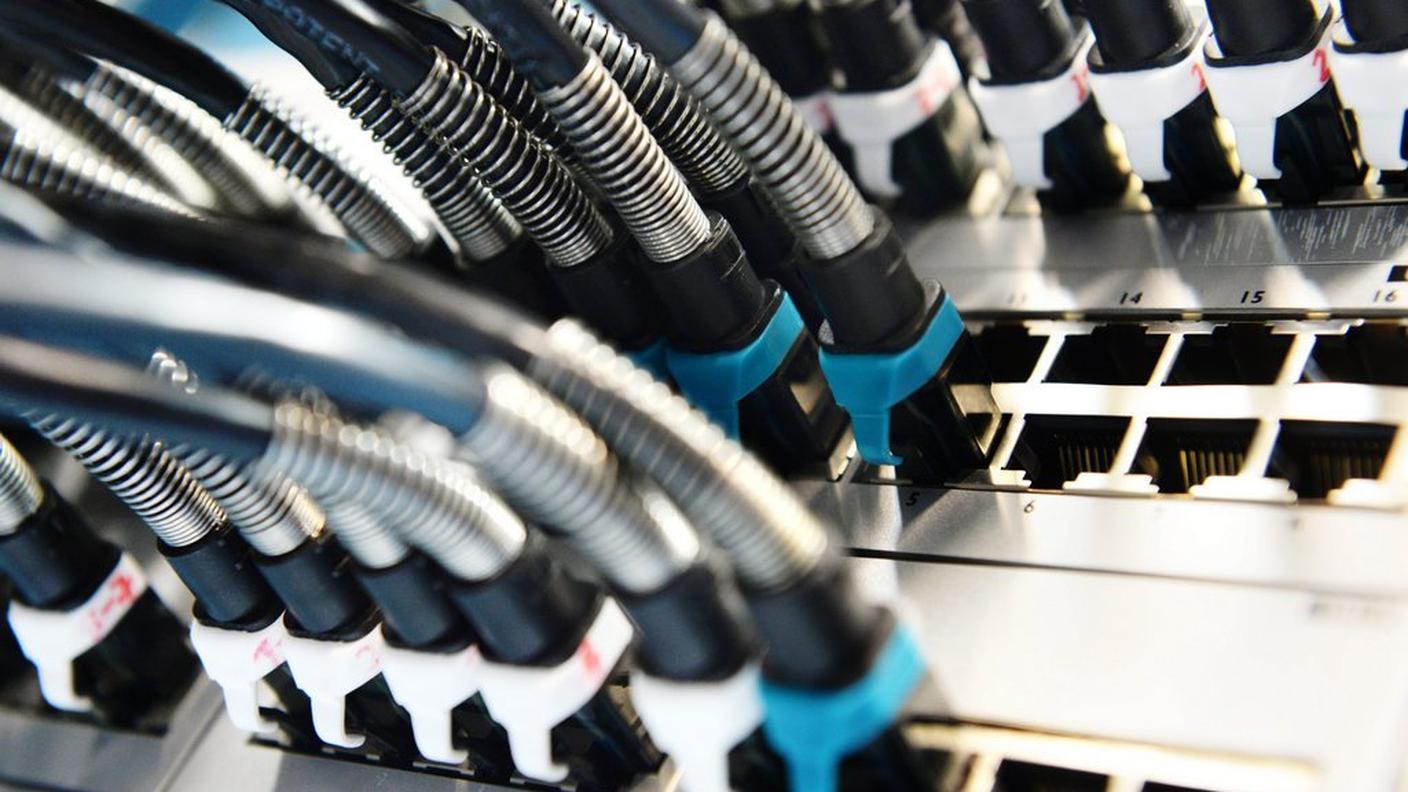 sorveglianza intercettazioni telecomunicazioni ky.JPG