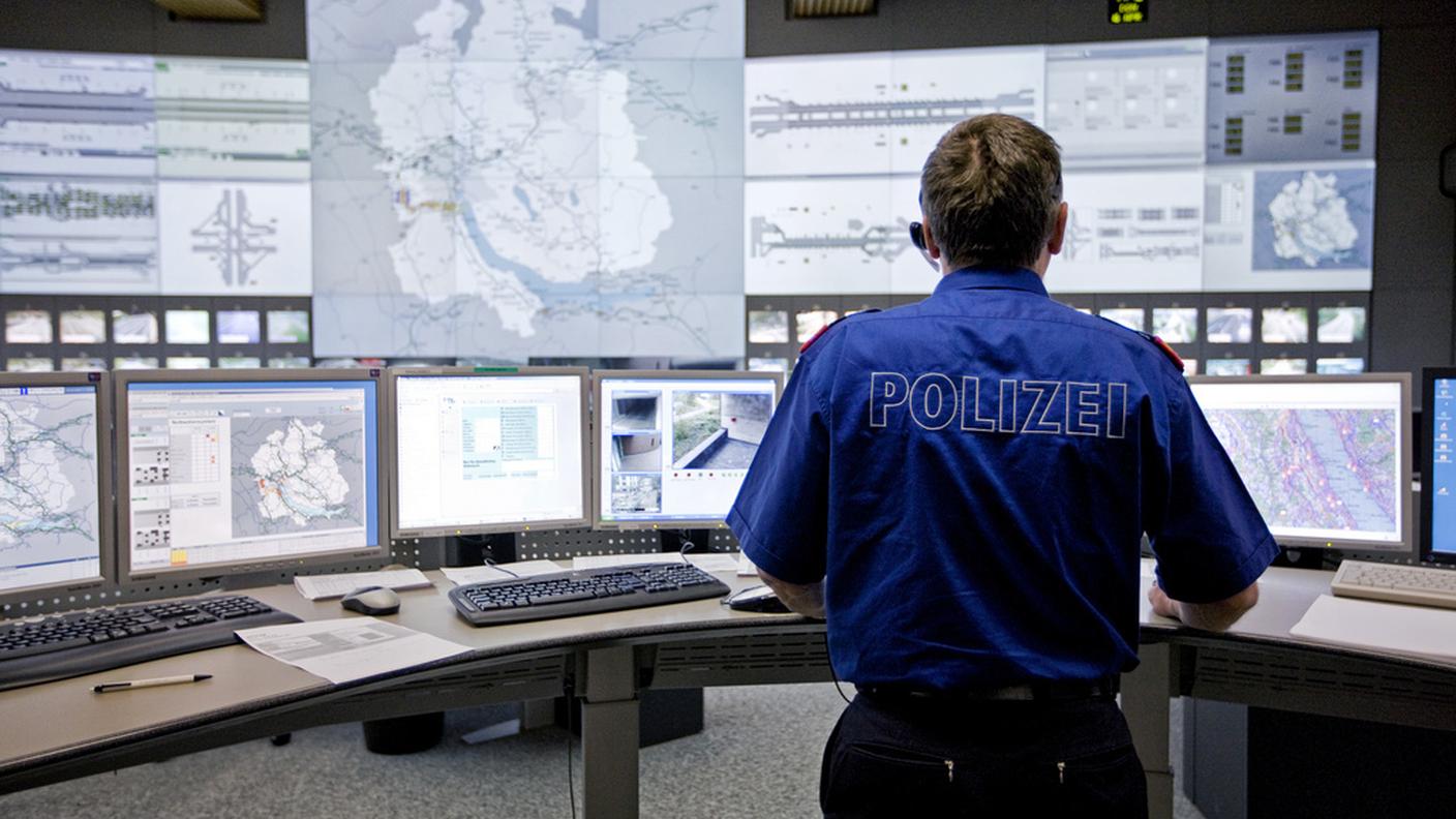 ky_polizia_zurigo.JPG