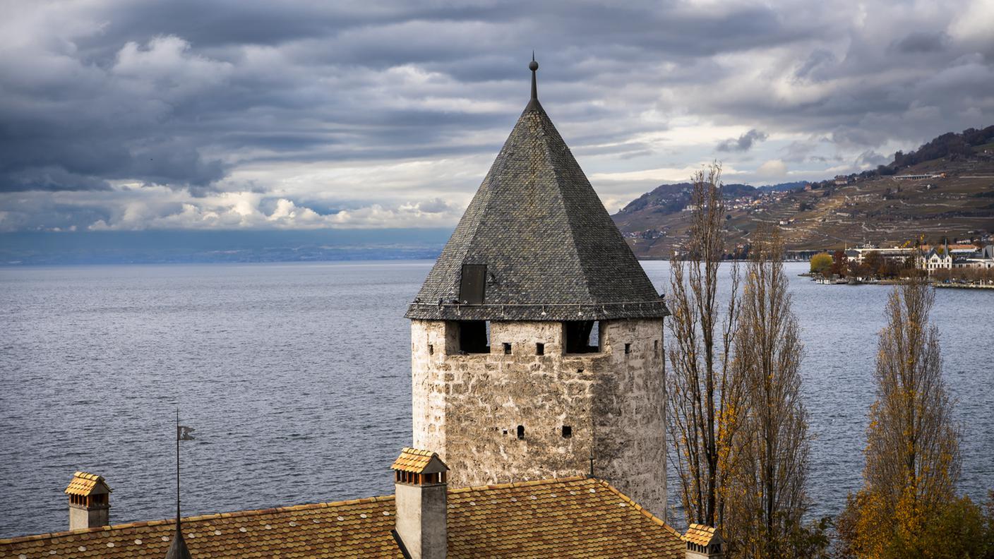 Il castello di La Tour-de-Peilz affacciato sul Lemano