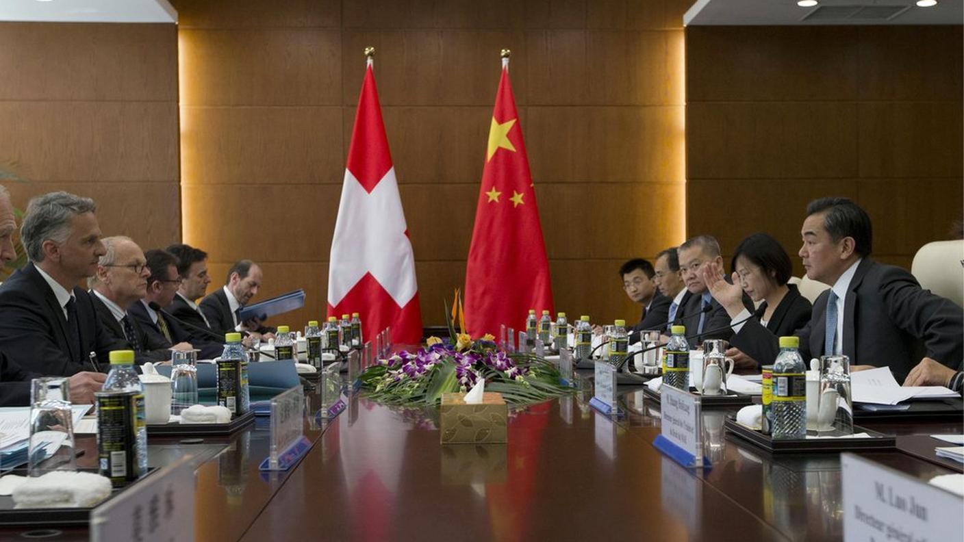 burkhalter cina libero scambio 25.4.13 ky.JPG