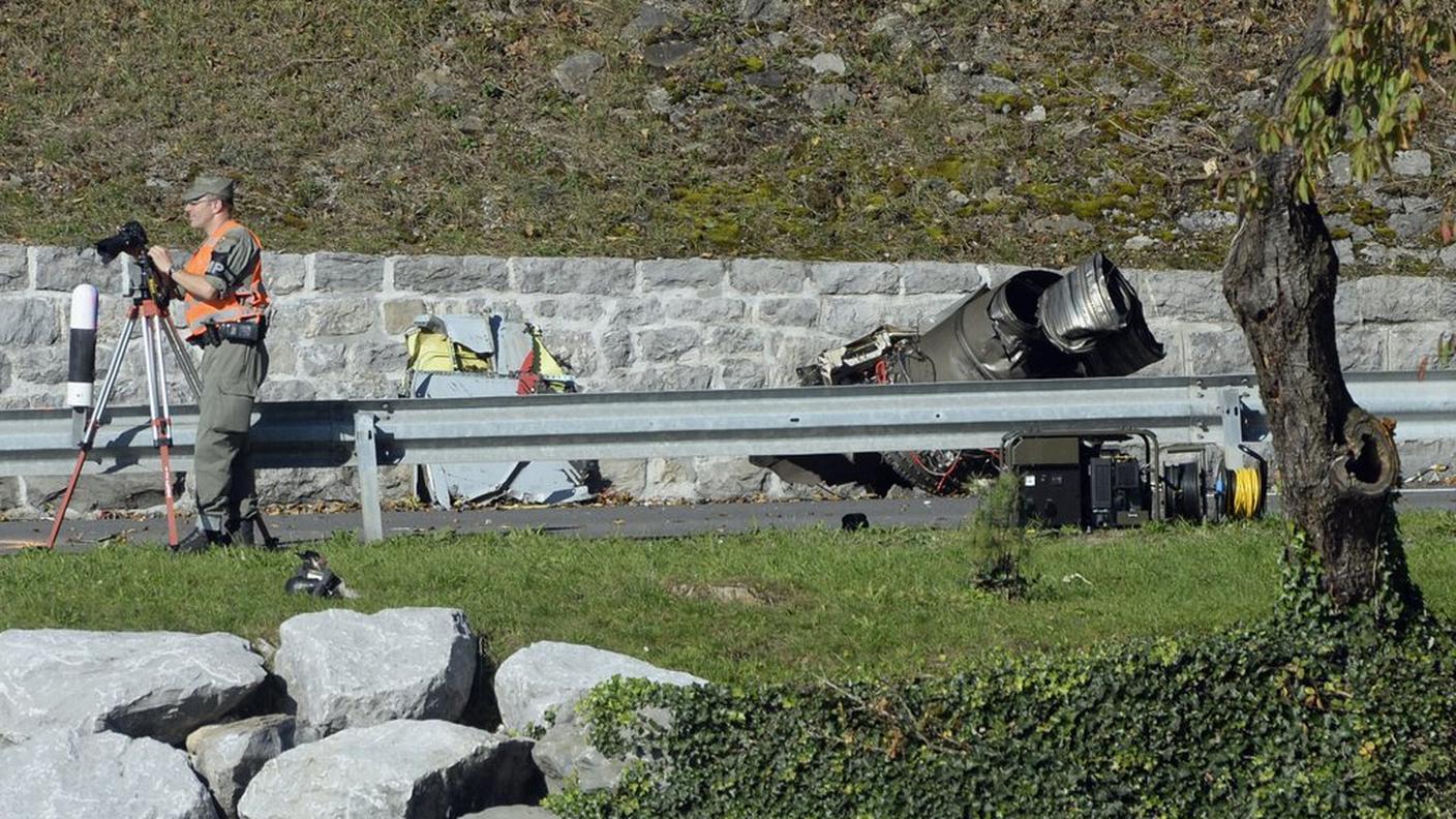 Inquirenti al lavoro, giovedì, nella zona dell'incidente