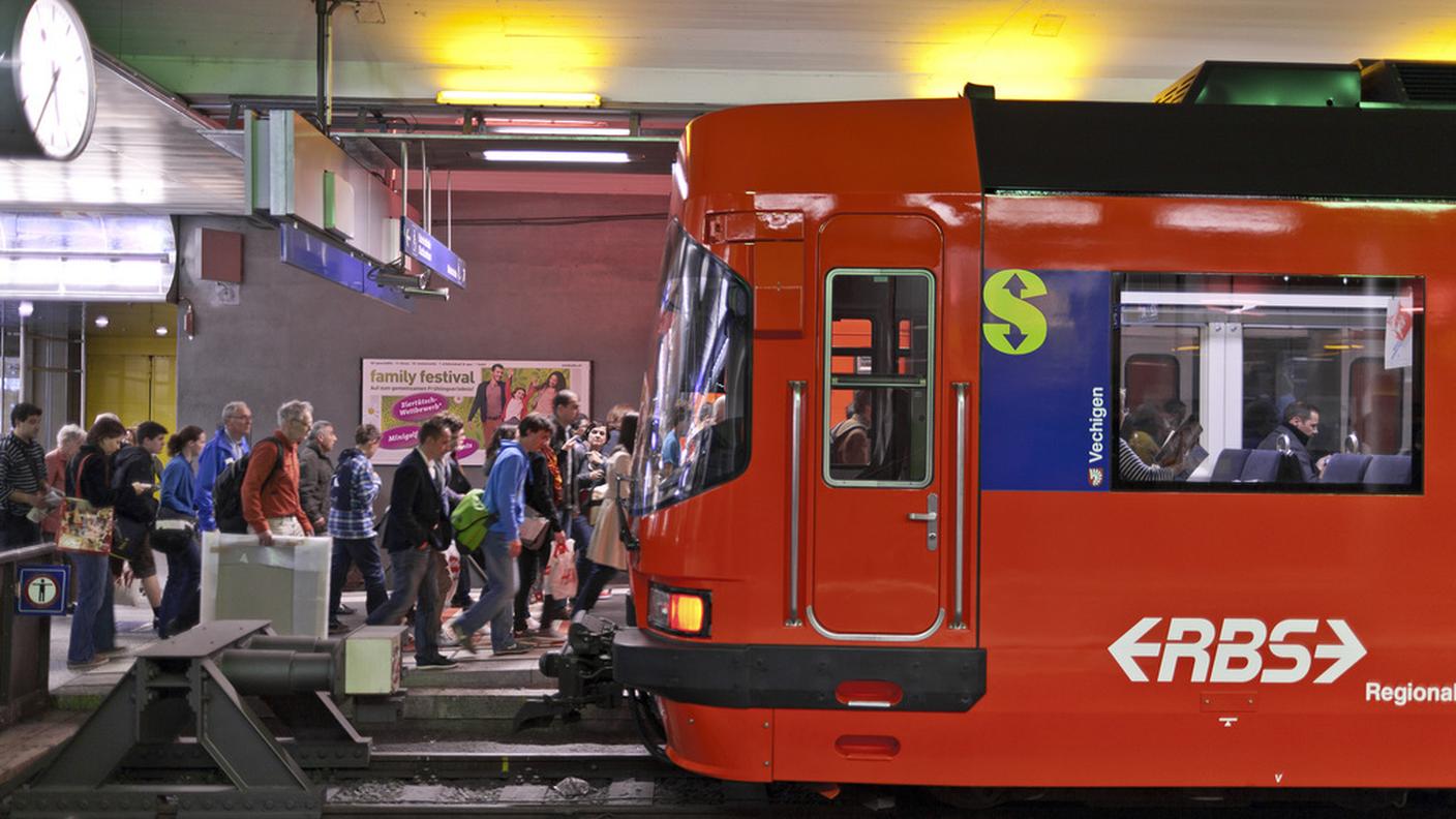 Un treno della linea regionale Berna-Soletta